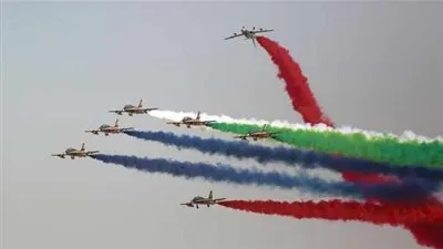 استعراض جوي باليوم الوطني الإماراتي