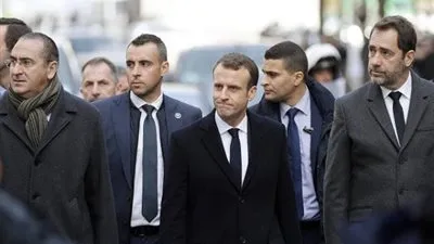 ماكرون يزور قوس النصر بعد أعمال 