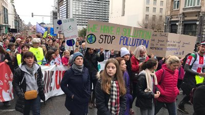 هولندا: الشرطة تفض احتجاجاً للسترات الصفراء في لاهاي