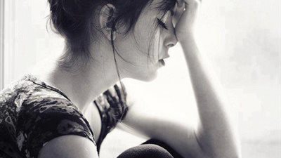 مشادة بين شاب وفتاة.. تريد 