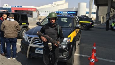 خلال 24 ساعة.. إزالة 48 موقفا عشوائيا في الجيزة