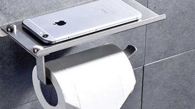 صدق أو لا تصدق.. مقاعد المرحاض أكثر نظافة من الهواتف المحمولة 