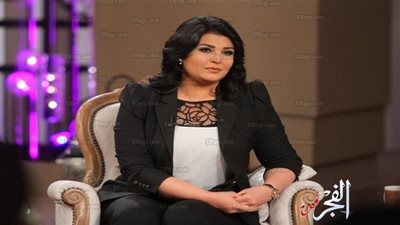 منى الشاذلي تغني راب مع أحمد مكي