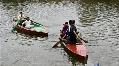 انتشال جثتين وانقاذ شخصين إثر انقلاب 