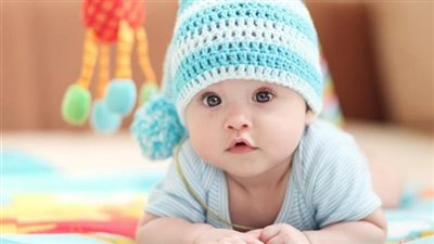 نصائح للأمهات.. تعرفي على طرق العناية بالطفل في الطقس السيء