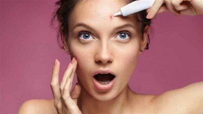 تعرفي على السبب الرئيسي وراء ظهور البثور بين الحاجبين.. وطرق تجنبها! 