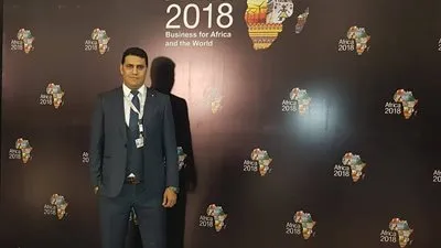 أحد المشاركين في منتدى 