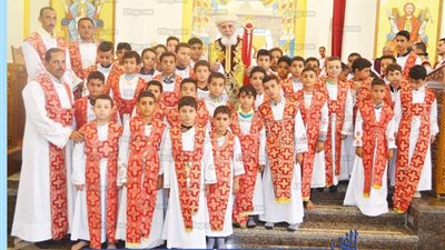 رسامة ٩٠ شماسًا لثلاث بقرى الإيبارشية (صور)