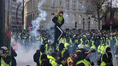 فرنسا: الشرطة تستعين بـ 