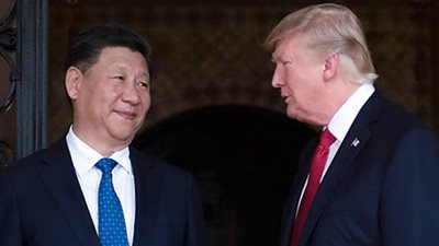 ترامب ونظيره الصيني يتفقان على وقف المعارك التجارية مؤقتا