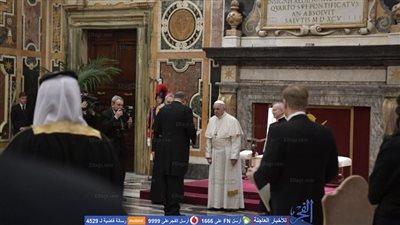 البابا فرنسيس يتسلّم أوراق اعتماد ثمانية سفراء جدد بالفاتيكان