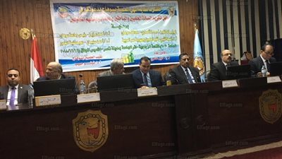 نقيب العلميين وهيئة المكتب بسوهاج في زيارة لكلية العلوم (صور)