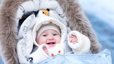 نصائح هامة تساعدك في حماية بشرة طفلك خلال فصل الشتاء