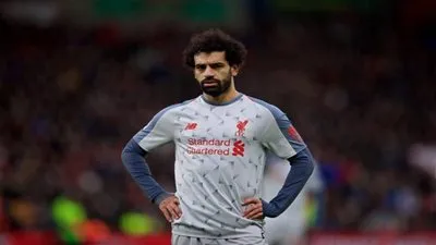 مدرب منتخب مصر السابق يفجر مفاجأة نارية حول سر عدم احتفال صلاح بالأهداف