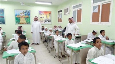 عاجل - السعودية| أكثر من 275 ألف طالب وطالبة بتعليم جدة يؤدُّون اختباراتهم اليوم