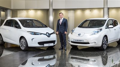 رينو الفرنسية تطالب نيسان باجتماع غير عادي للمساهمين