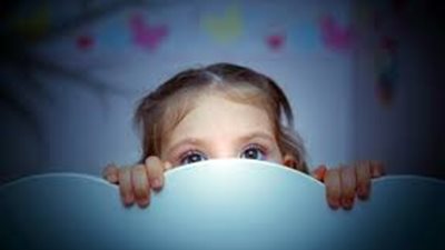 والد الطفلة المباعة عبر 