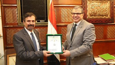 فرصة بمليون جنيه.. خبر سار من شركة إيني الإيطالية للبترول للشباب المصري