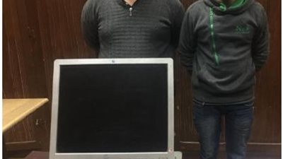 ضبط مندوب دعاية وإعلان وبحوزته ختم نسر مقلد بالأزبكية