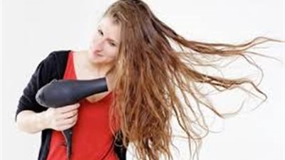 للعروس الجديدة.. طرق تجفيف شعرك في الشتاء