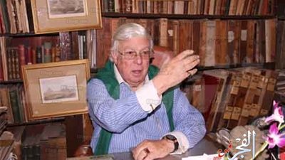 نقيبب الممثلين: تشكل لجنة للتحقيق في واقع بيع مكتبة الفنان الراحل حسن كامي 