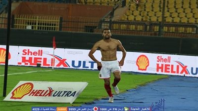 نجم الأهلي السابق يطالب بمعاقبة مؤمن زكريا