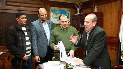 محافظ كفرالشيخ يعتمد أول 57 طلب تقنين لأملاك الدولة    