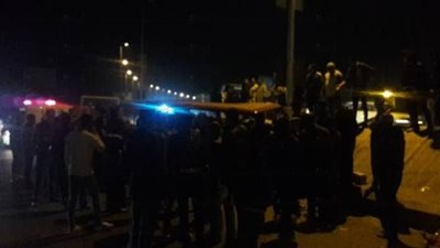 إصابة 18 عاملًا جراء انقلاب أتوبيس بالإسكندرية 