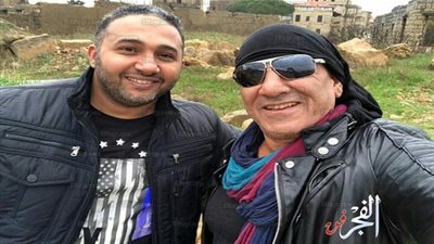 رؤوف عبدالعزيز يواصل تصوير 