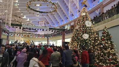 شاهد.. مول مصر يتزين لاستقبال الكريسماس (صور) 