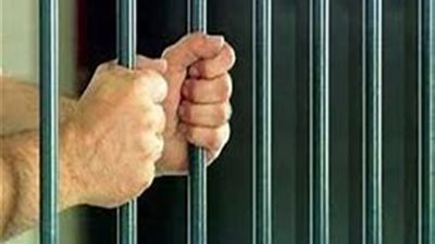 حبس مسجل لتعديه على جاره بسلاح أبيض في المطرية