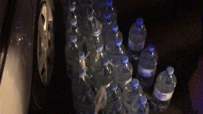 ضبط شخص بحوزته 62 قارورة مسكر في خميس مشيط