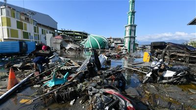 ارتفاع حصيلة ضحايا تسونامي إندونيسيا إلى 222 قتيلاً و843 مصاباً