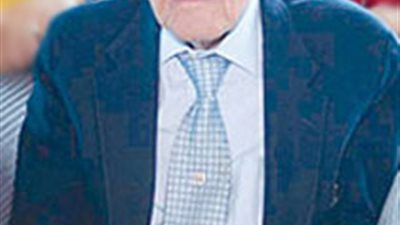 صورة أول طيار للملك عبد العزيز