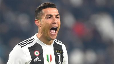 المدير الرياضي ليوفنتوس يكشف تفاصيل جديدة في ضم رونالدو