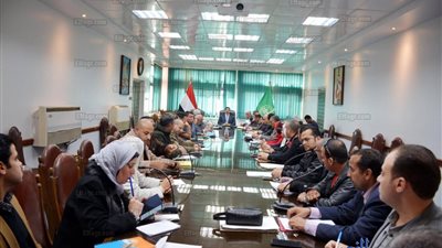 محافظ القليوبية: تفعيل لائحة الإعلانات الجديدة والتحصيل الفوري لحق الدولة (صور)