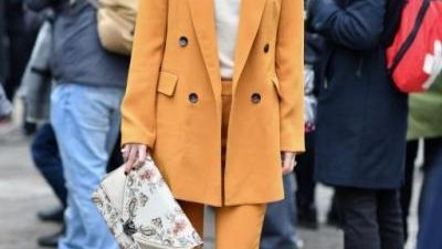 موضة هذا العام تمنحك الأناقة والدفء في برودة الشتاء