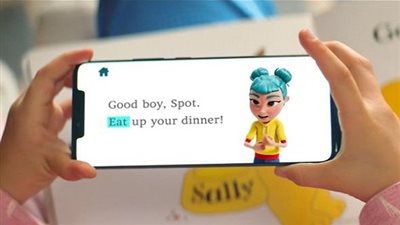 هواوي تطلق تطبيق جديد لمساعدة الأطفال الصم على القراءة (فيديو)