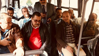  رئيس الجهاز: 25 أتوبيساً للعمل بالنقل الداخلى بمدينة 6 أكتوبر لحل مشاكل المواصلات والنقل الداخلي