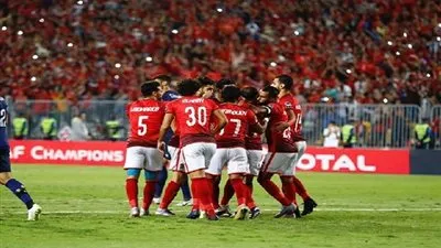 مفاجآت في تشكيلة الأهلي أمام الداخلية