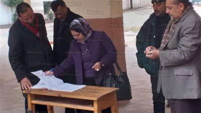 وكيل وزارة تعليم الإسكندرية يتابع سير امتحانات الابتدائية والتعليم الفني(صور)