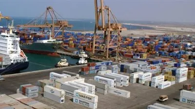الحكومة اليمنية تؤكد عدم انسحاب الحوثيين من ميناء الحديدة