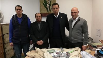 جمارك مطار برج العرب الدولي تضبط محاولة تهريب أدوية البشرية (صور)