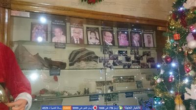 الكنيسة المرقسية بالإسكندرية تعلق صور شهدائها أثناء الصلاة في ليلة رأس السنة (فيديو وصور)