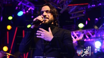 بهاء سلطان والراقصة ديانا يتألقان في ختام حفلات ليلة رأس السنة الجديدة (صور)