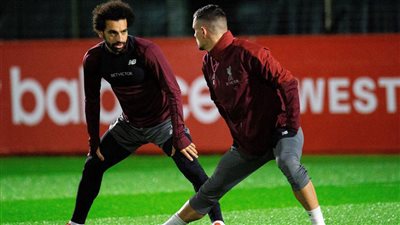 صلاح يداعب لوفرين برسالة جديدة