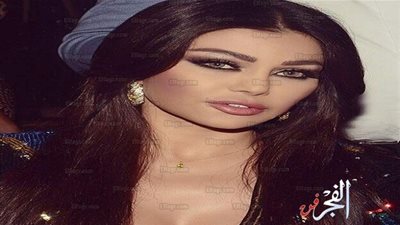 على طريقة رانيا يوسف.. هيفاء وهبي تثير الجدل بفستان أكثر إثارة (صورة)