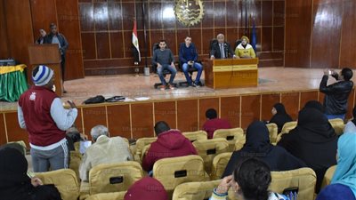 محافظ أسوان يوجه بسرعة تنفيذ مشروع الإسكان المميز (صور وفيديو)