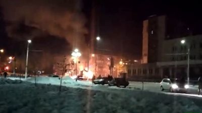 مقتل 3 أشخاص في حريق بحافلة ركاب وسط روسيا