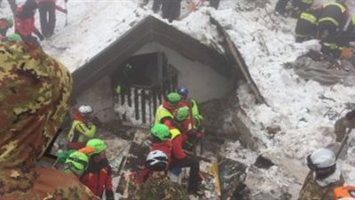 فقدان 4 سياح من السويد وفنلندا بعد انهيار ثلجي فى النرويج